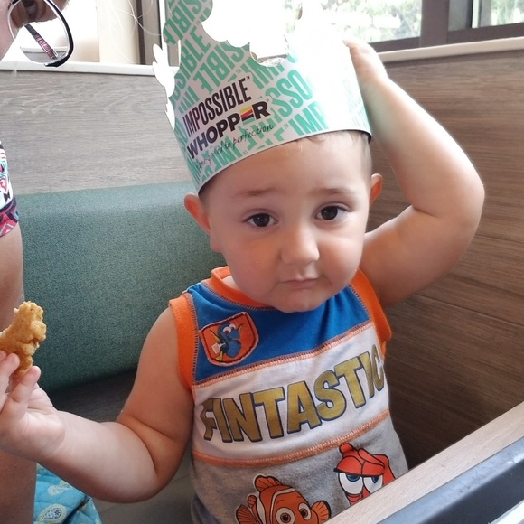 Meet your Posher, Lauren - Picture 4 of 4